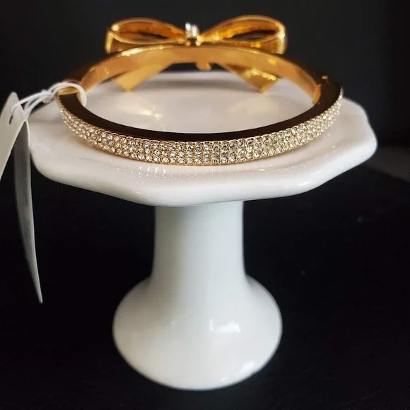 Kate Spade Finishing Touch Bow Hinged Bangle Gold Pave Crystal NWT and Pouch - Picture 8 of 9